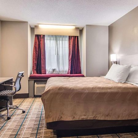 Quality Inn & Suites Grove City-Outlet Mall Dış mekan fotoğraf