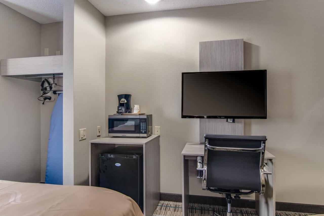Quality Inn & Suites Grove City-Outlet Mall Dış mekan fotoğraf