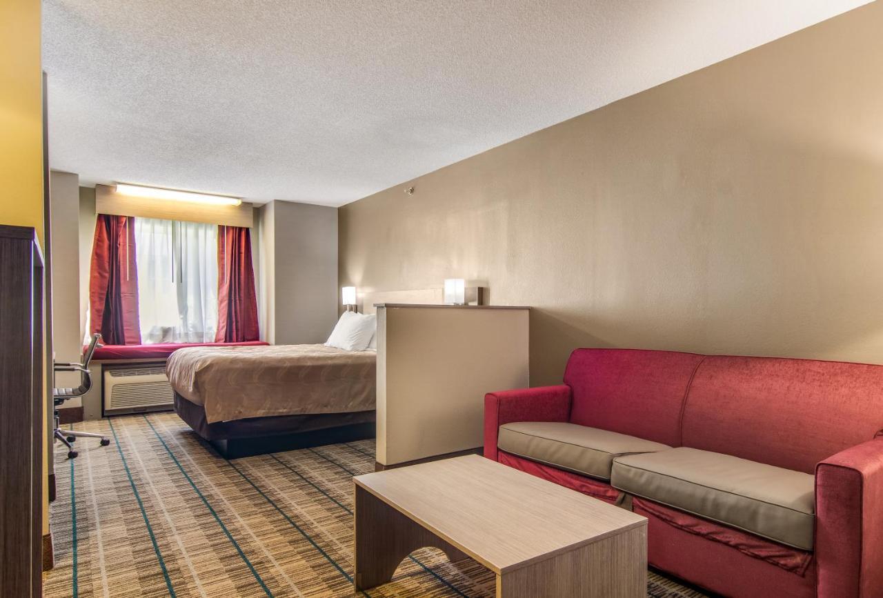 Quality Inn & Suites Grove City-Outlet Mall Dış mekan fotoğraf