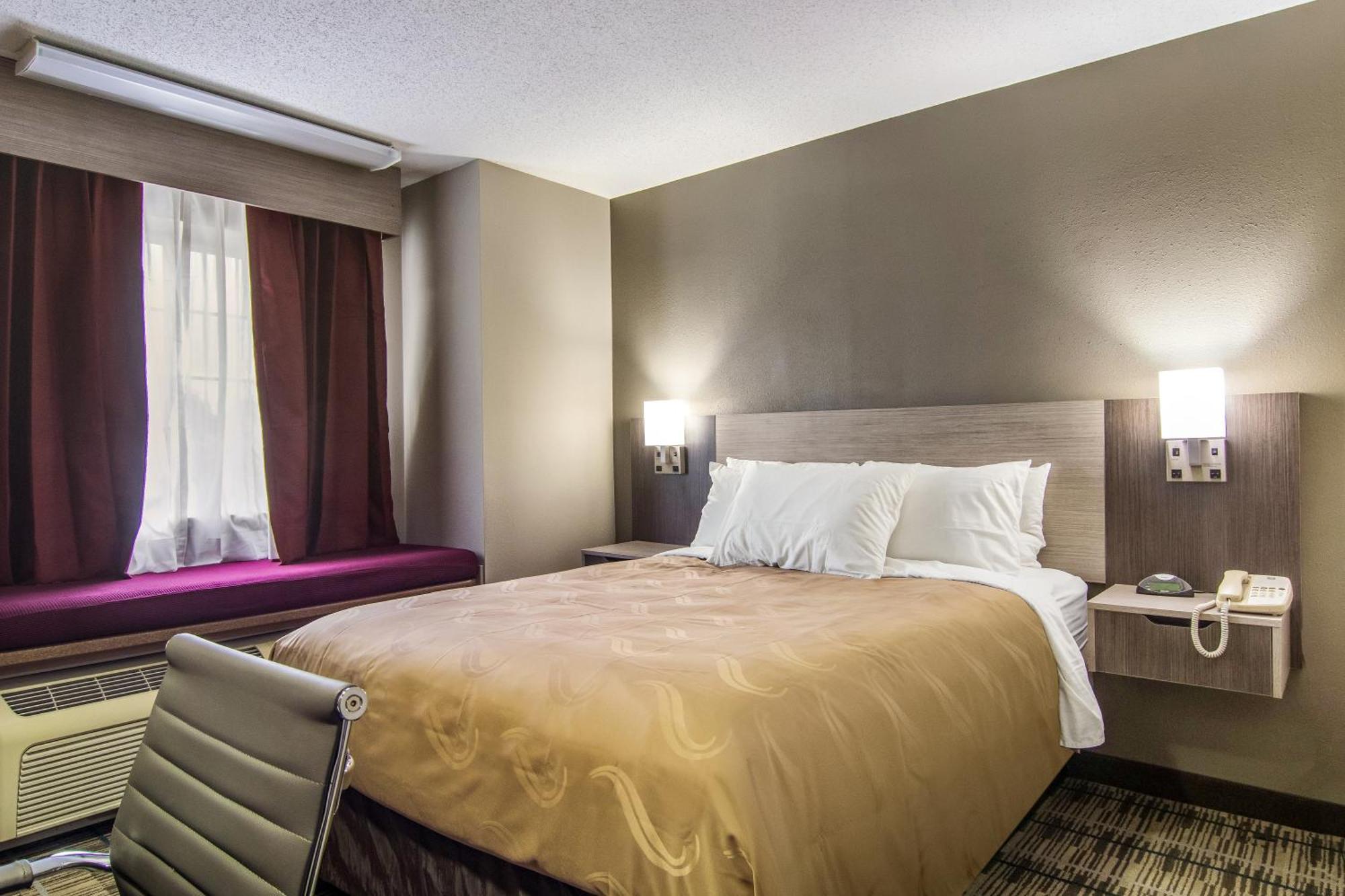 Quality Inn & Suites Grove City-Outlet Mall Dış mekan fotoğraf