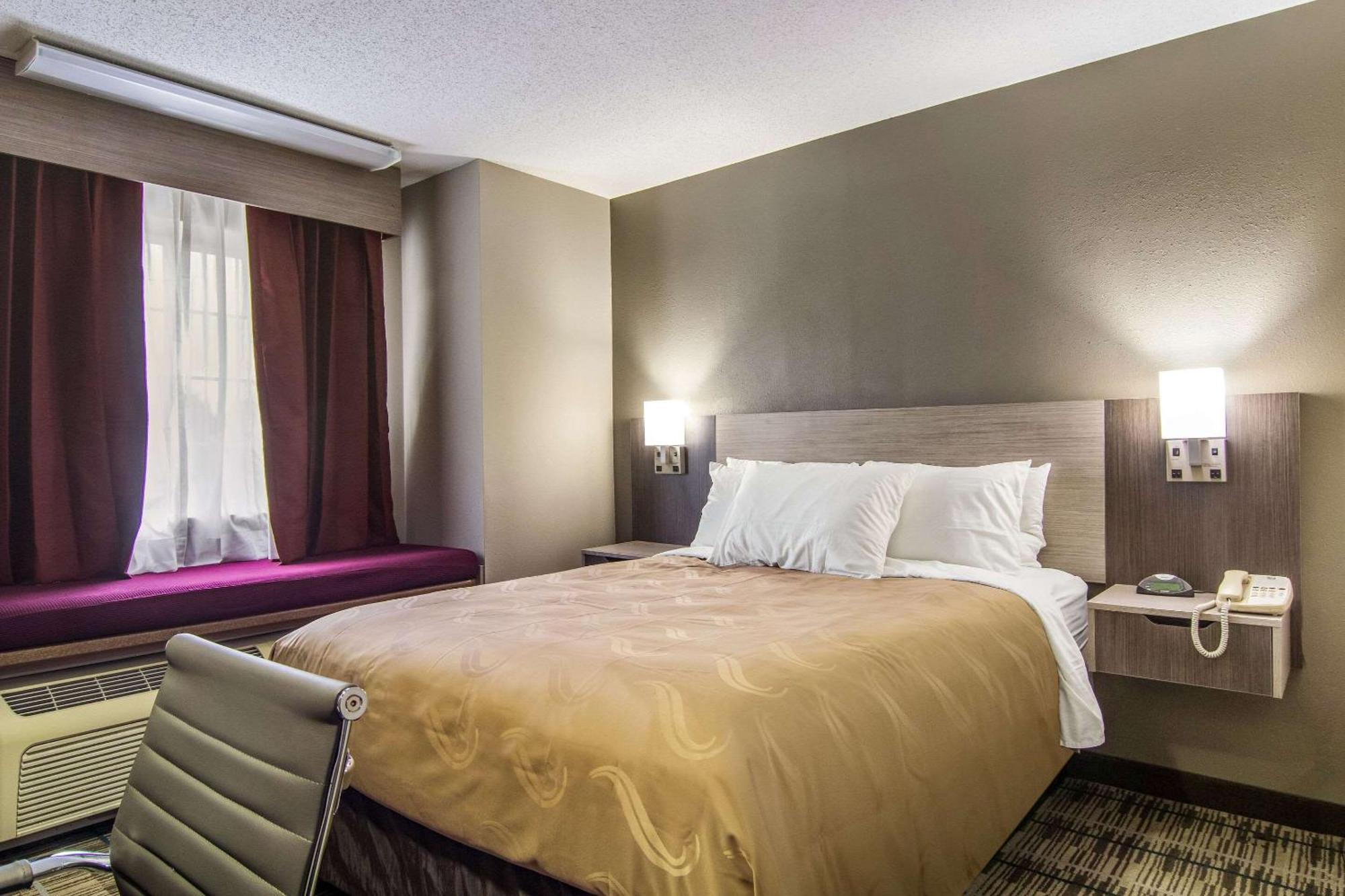 Quality Inn & Suites Grove City-Outlet Mall Dış mekan fotoğraf